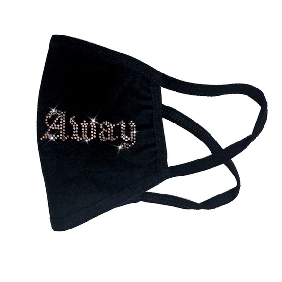 Face Mask ✨ - Picture 3 of 3